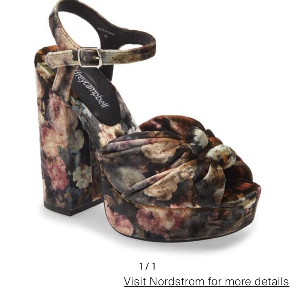 Jeffrey Campbell Knot 2day Platform. Size 6